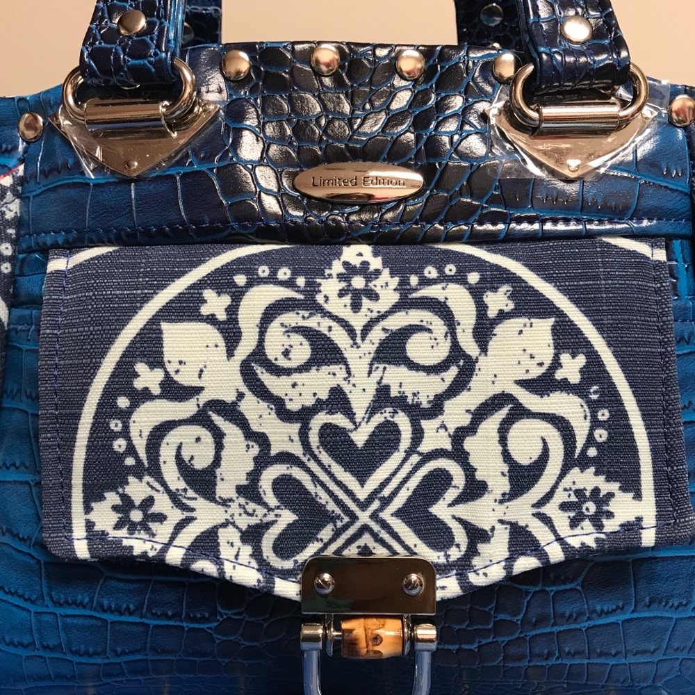 ❤️CELESTE SATCHEL HANDBAG❤️ - Picture 5 of 7